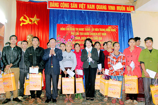 Данг Тхи Нгок Тхинь совершила рабочую поездку в провинцию Шонла